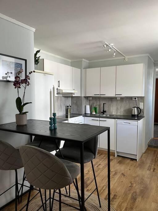 Cozy Ground Floor Apartment Tromsø Dış mekan fotoğraf